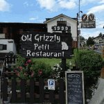 old-grizzly-petit-restaurant